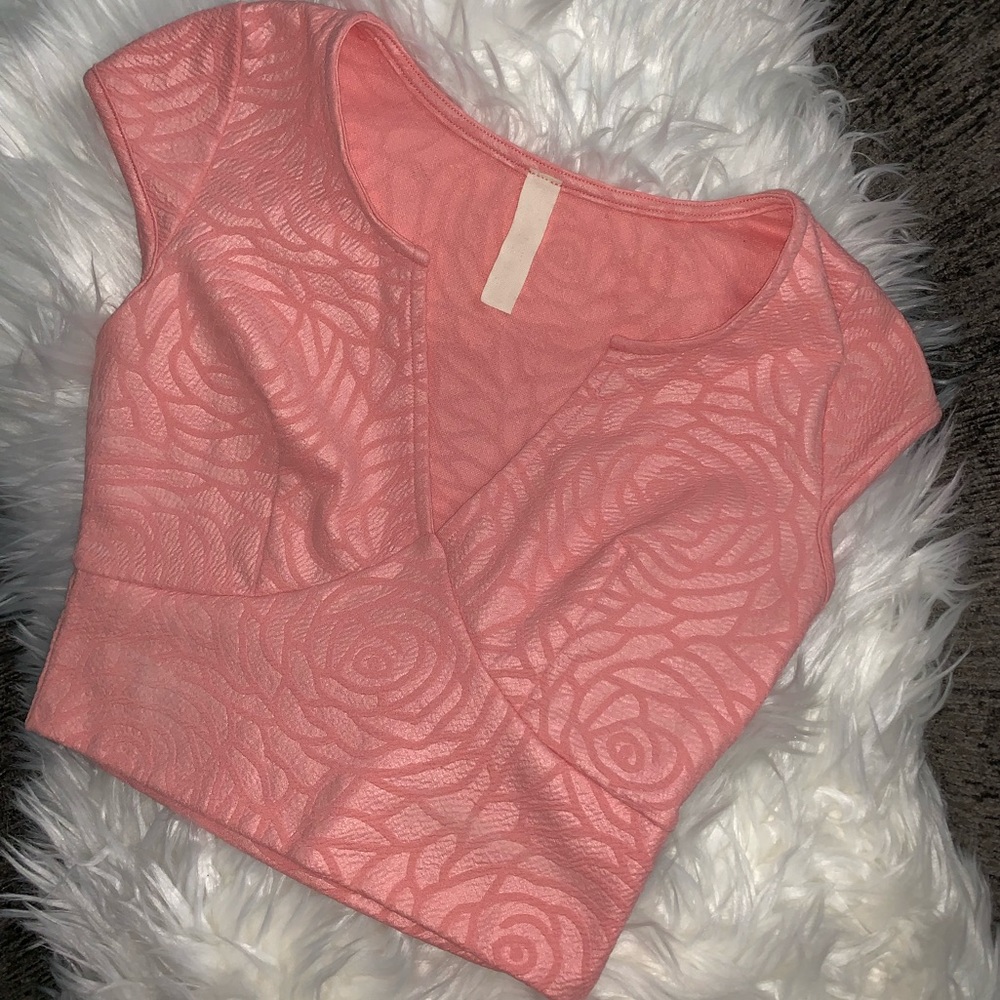 Salmon crop top